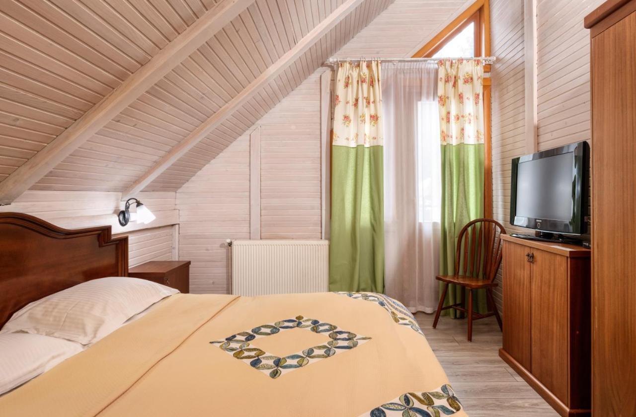 Lavanda Country Club Tatariv Ngoại thất bức ảnh